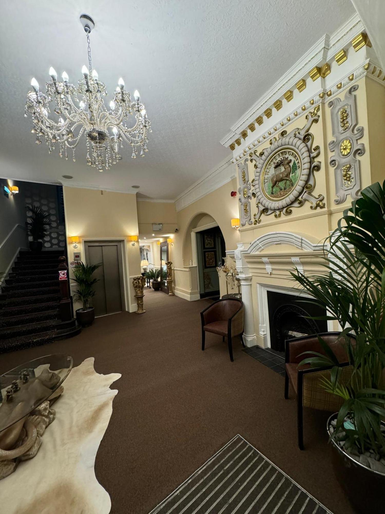 H & G Hotel Opposite Windsor Castle 外观 照片