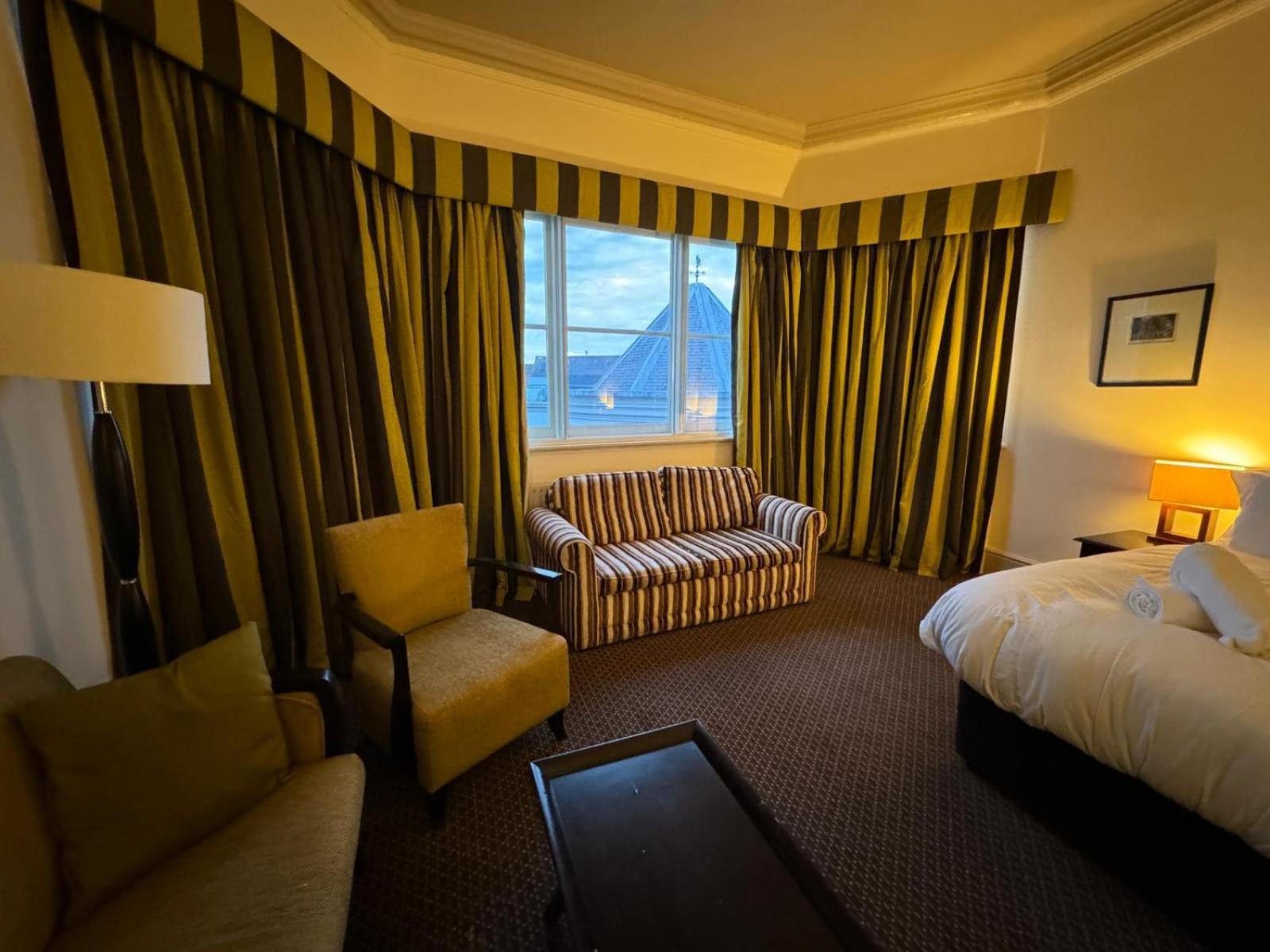 H & G Hotel Opposite Windsor Castle 外观 照片